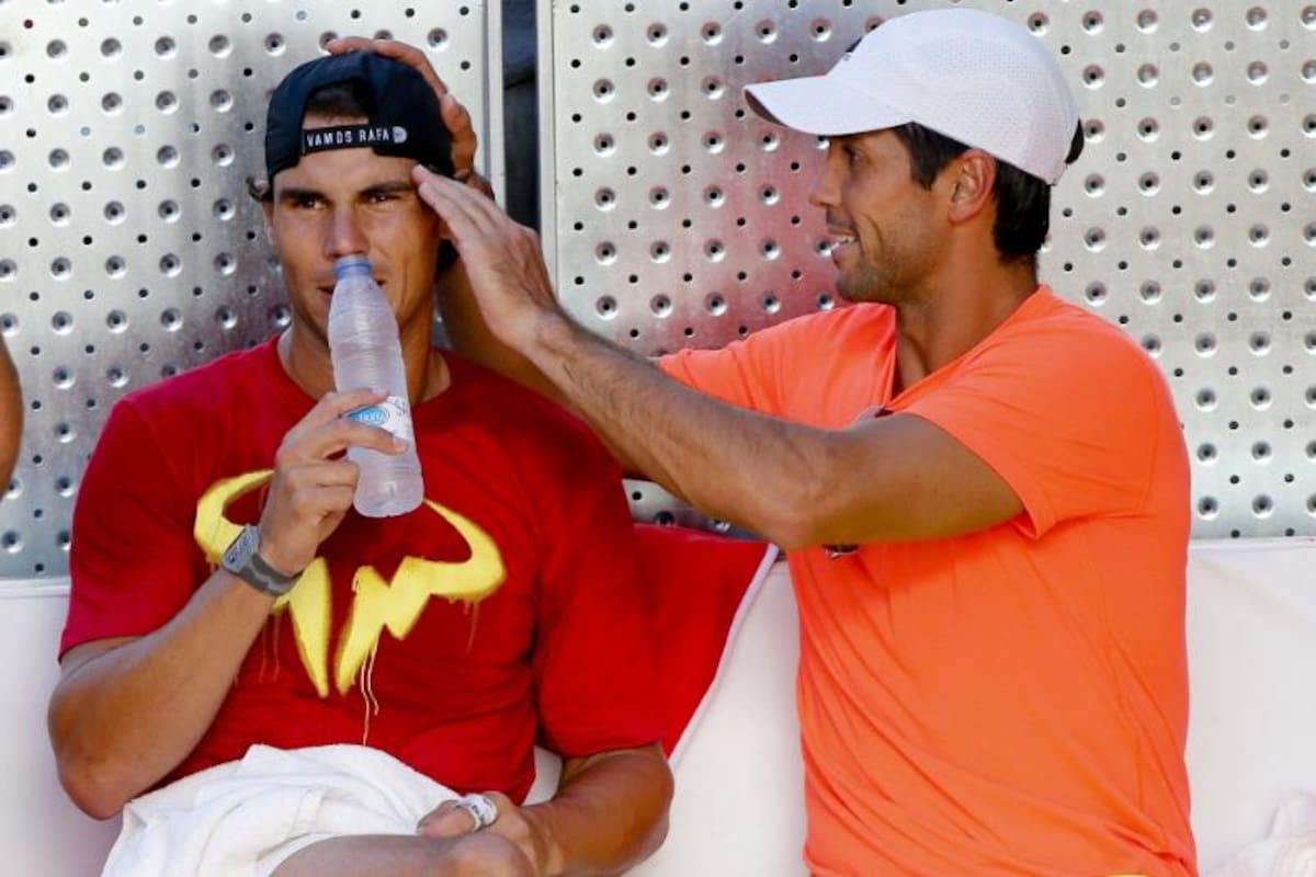 El equipo español entrenó bajo la dirección de ALex Corretja  en la Caja Mágica de Madrid para preparar la eliminatoria por la permanencia en el Grupo Mundial de Copa Davis que disputará frente a Ucrania este fin de semana.