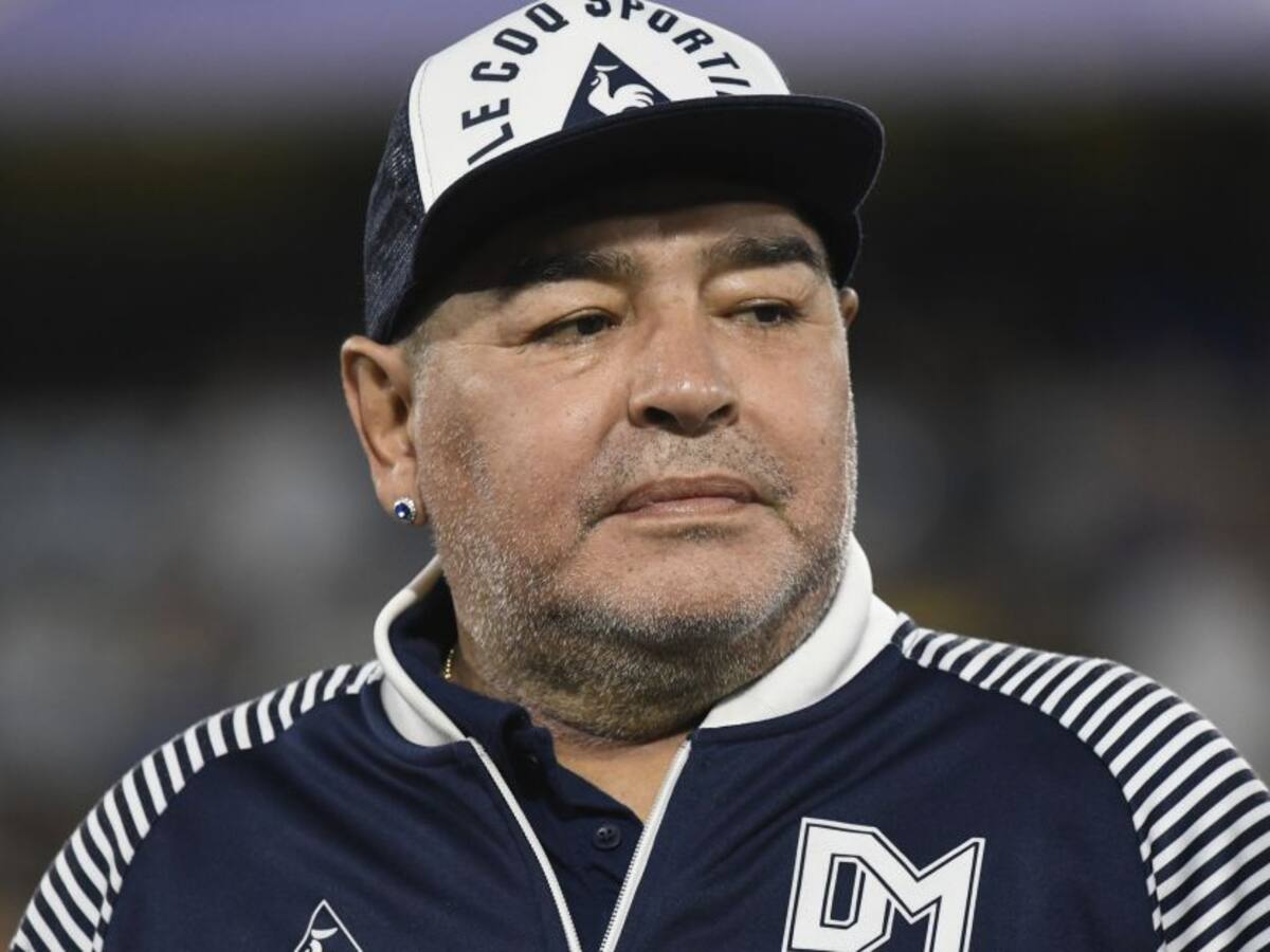 Investigan a dos enfermeros y psicólogo de Maradona por su muerte