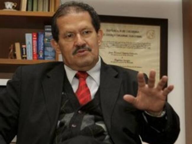 Angelino Garzón tiene una lesión irreversible: médico Mario Muñoz