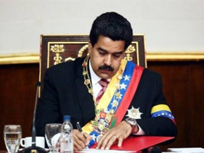 Venezuela ofrece &quot;asilo humanitario&quot; a Snowden