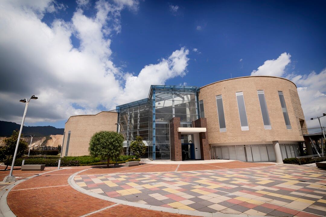 Doctorado en Ciencias Aplicadas de la Universidad Militar Nueva Granada: sede, enfoque y más