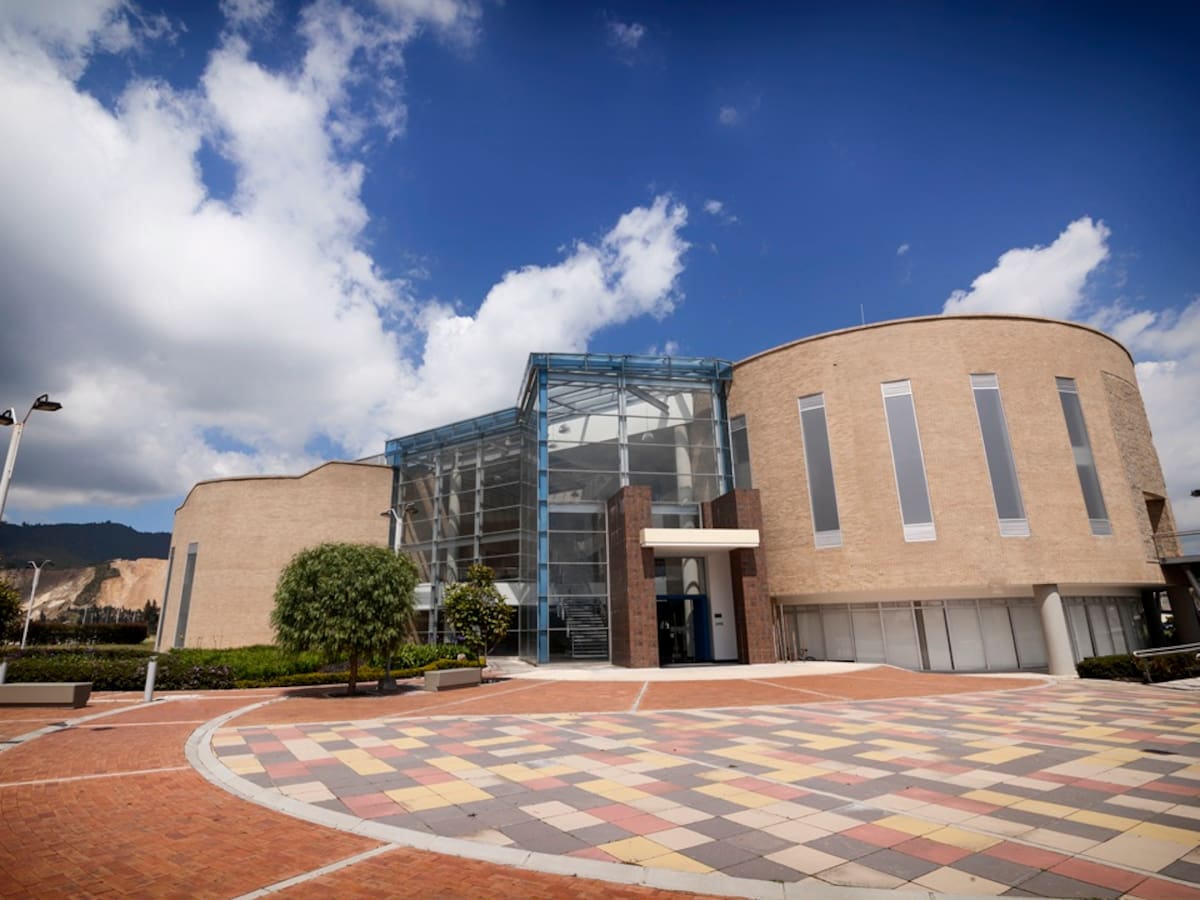 Doctorado en Ciencias Aplicadas de la Universidad Militar Nueva Granada: sede, enfoque y más