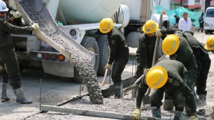 Soldados ya empezaron a tapar huecos en el norte de Bucaramanga