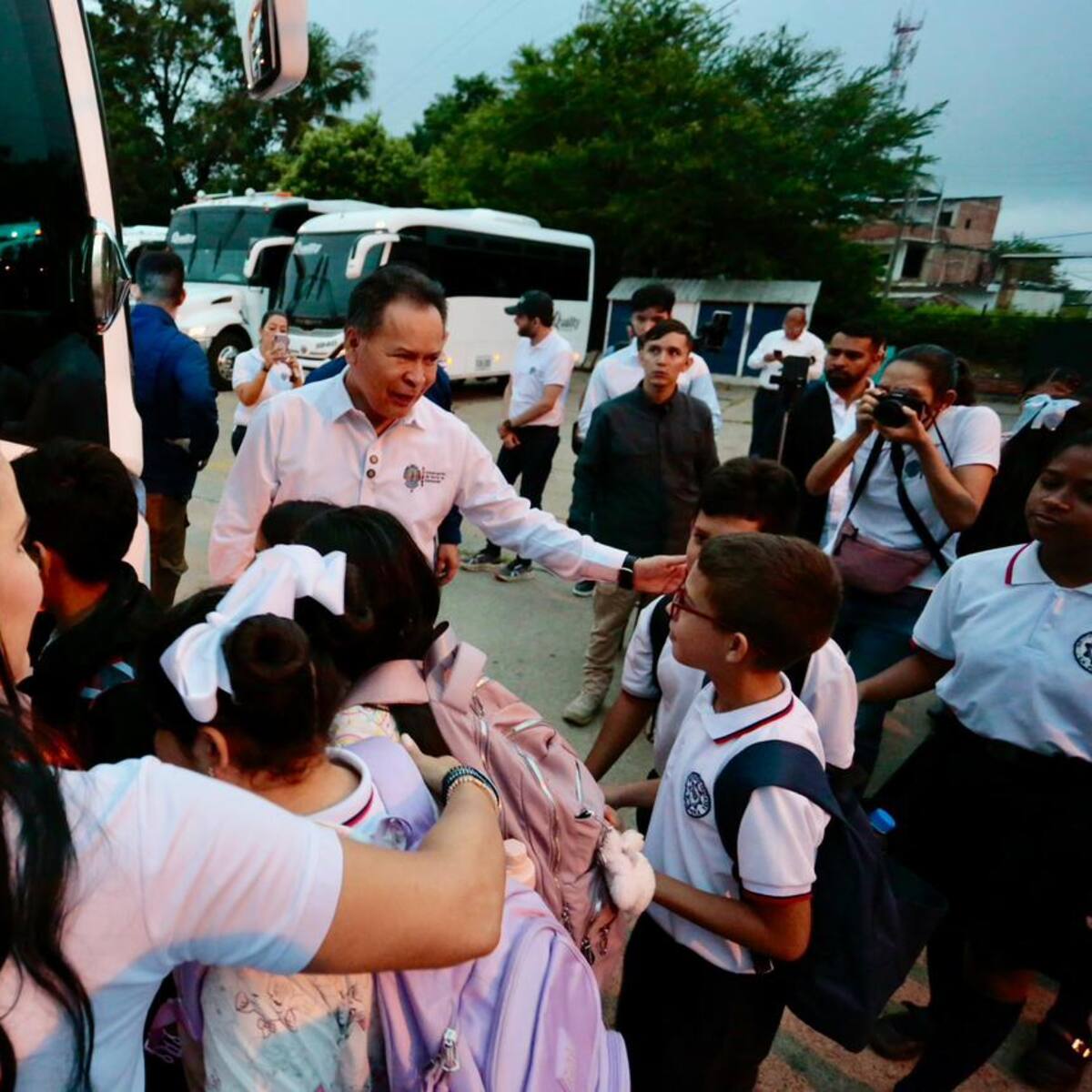 Arrancó el transporte escolar fronterizo: 2.000 estudiantes se benefician con este servicio
