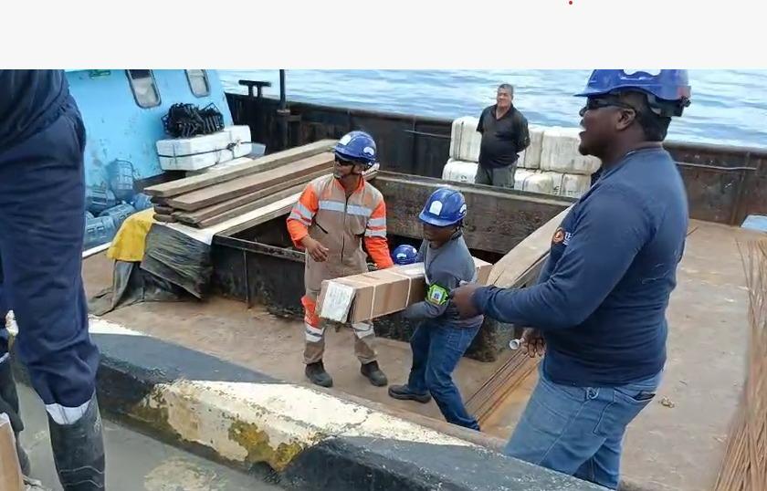 Entrega telas DIAN , Cortesía : Petrodecol