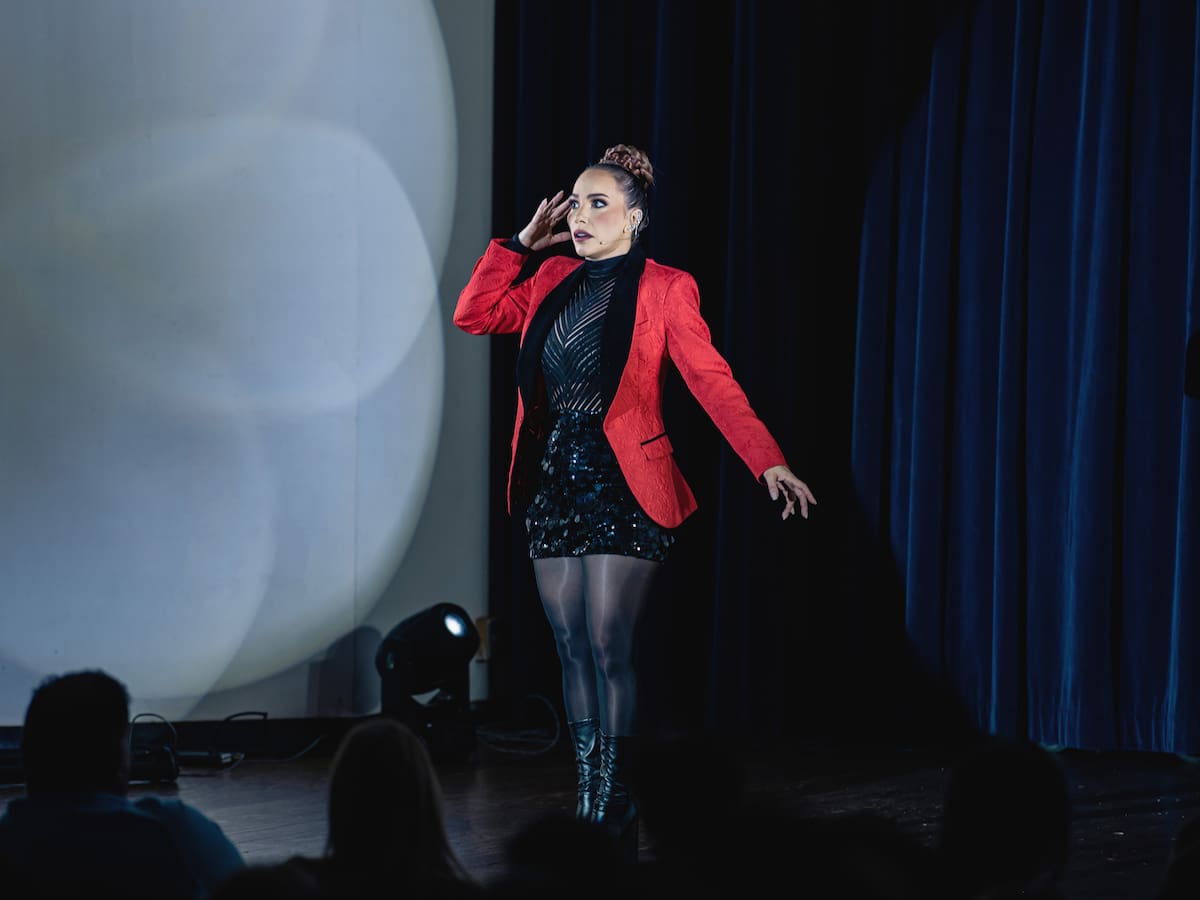 Judy Buendía llega a Colombia con su show “Mi ex fue un error”