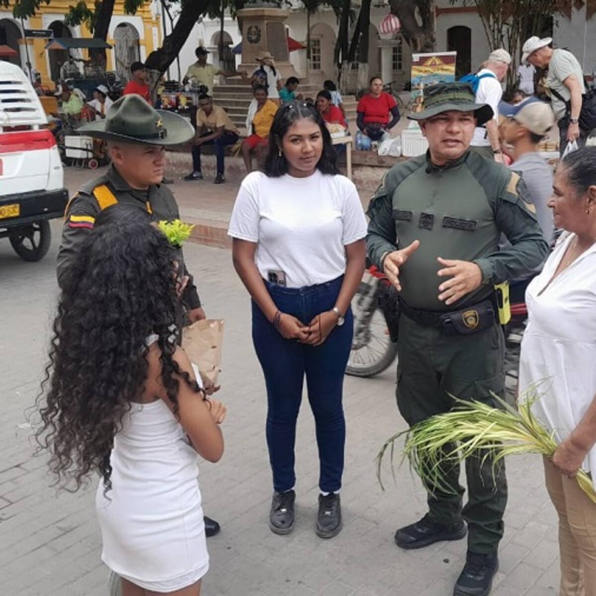 Policía Bolívar adelanta controles para evitar comercialización ilegal de la Palma de Cera