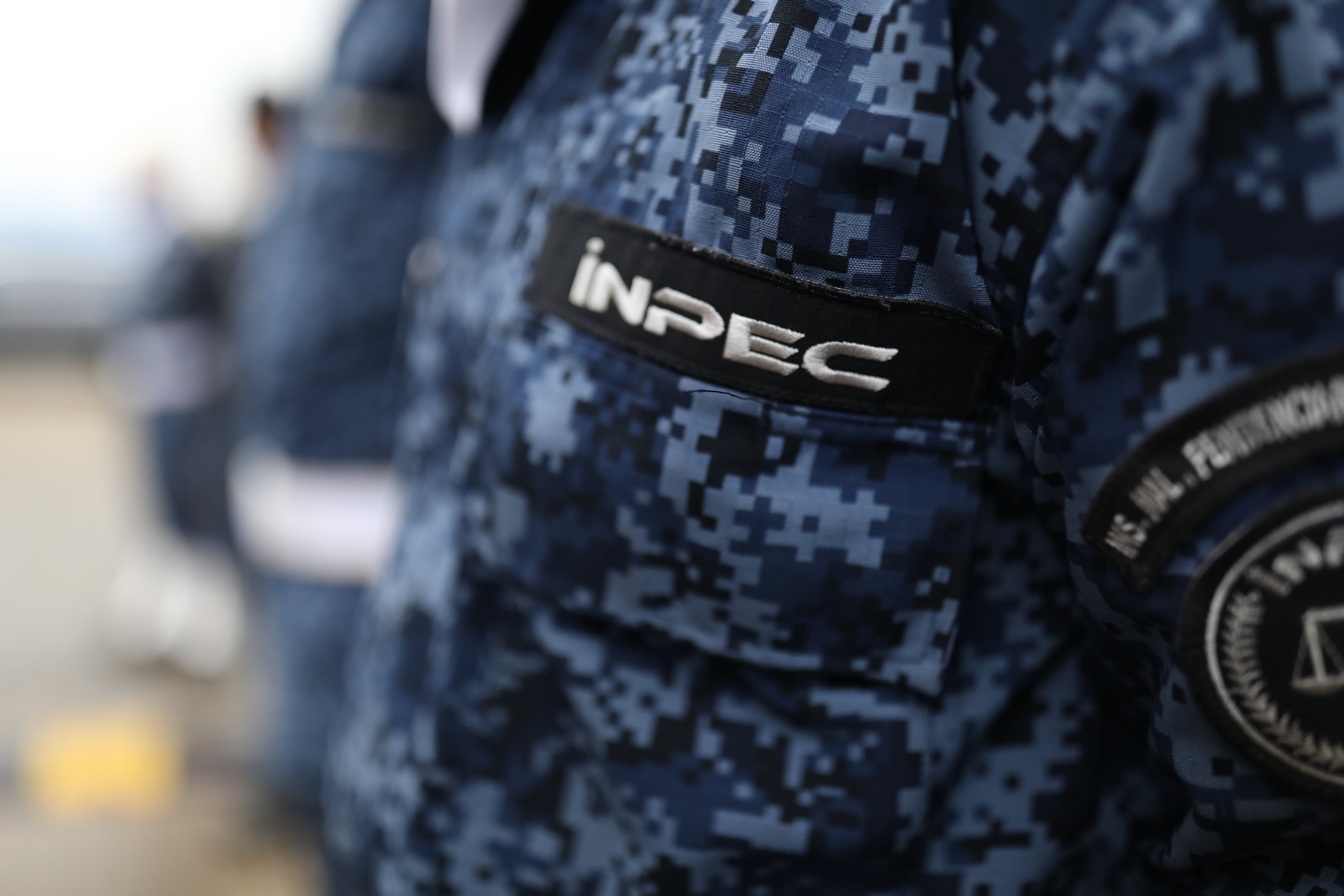 Uniformado del INPEC (Colprensa)