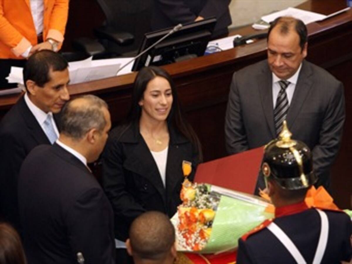 En fotos: Condecoran a Mariana Pajón en el Senado de la República
