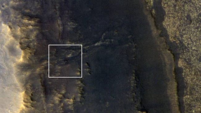 El robot Opportunity está en el centro del recuadro que tiene un área de 47 metros cuadrados.