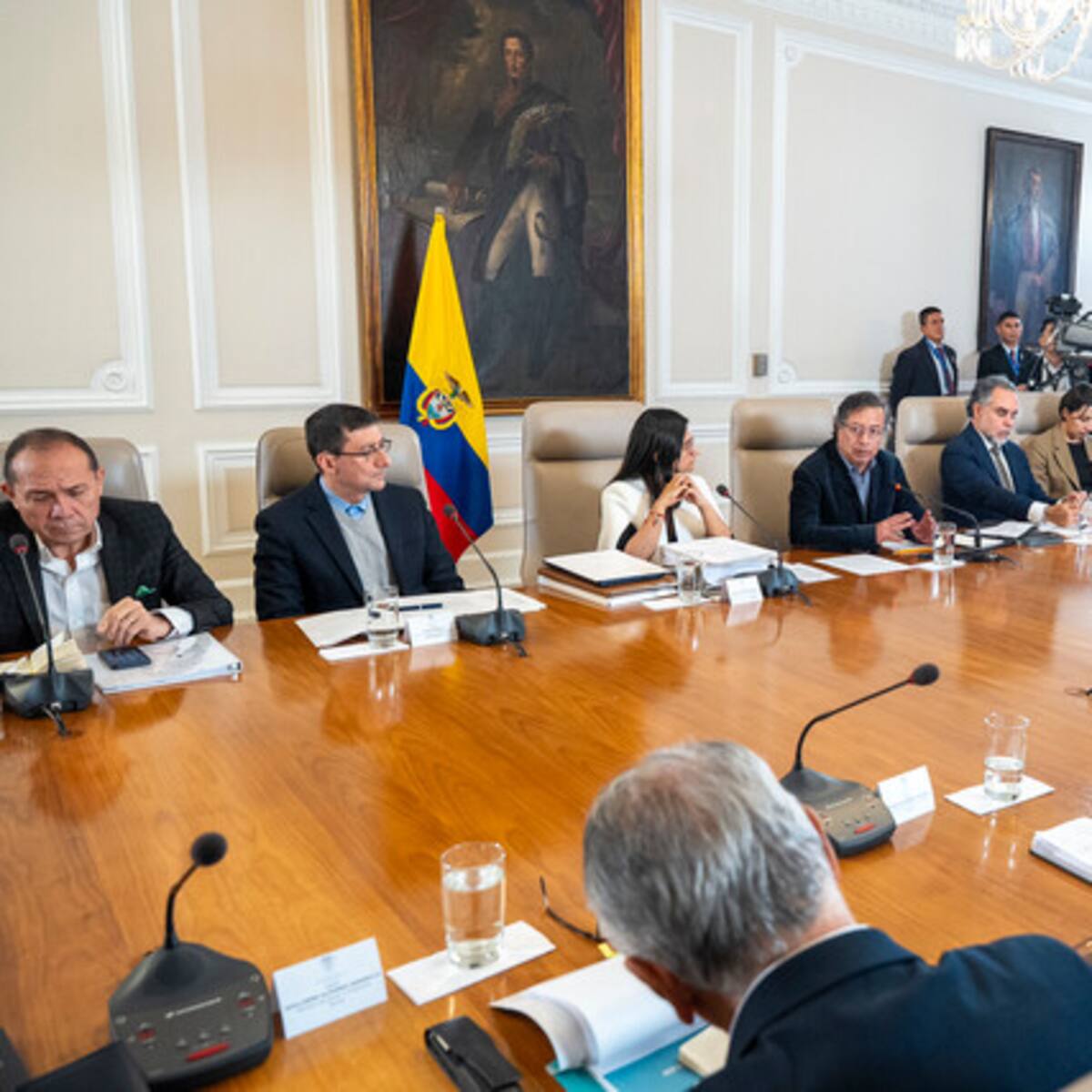 El remezón de salidas en el gobierno Petro que generaría la elección de Carlos Camargo en la Corte