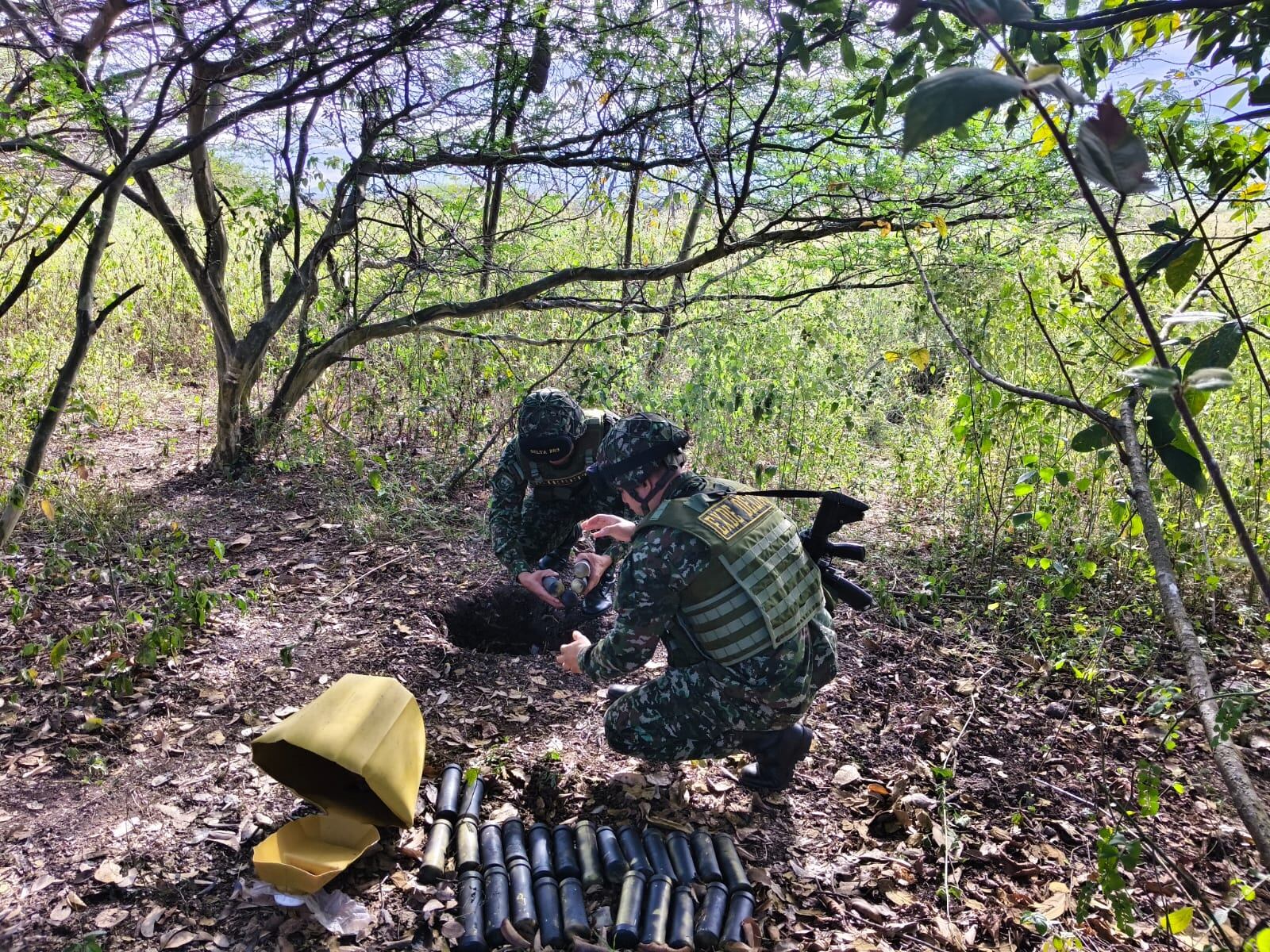 Se adelantó la destrucción controlada del material. Foto Batallón Energético Vial.
