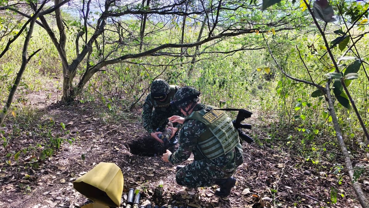 En el Huila, autoridades neutralizan depósito ilegal con explosivos y munición