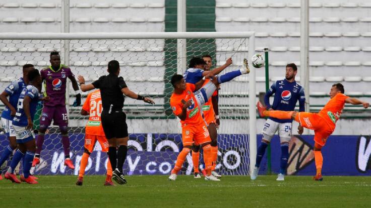 Pereira: "Si se llega a dar la contratación de un 9, bienvenido sea"