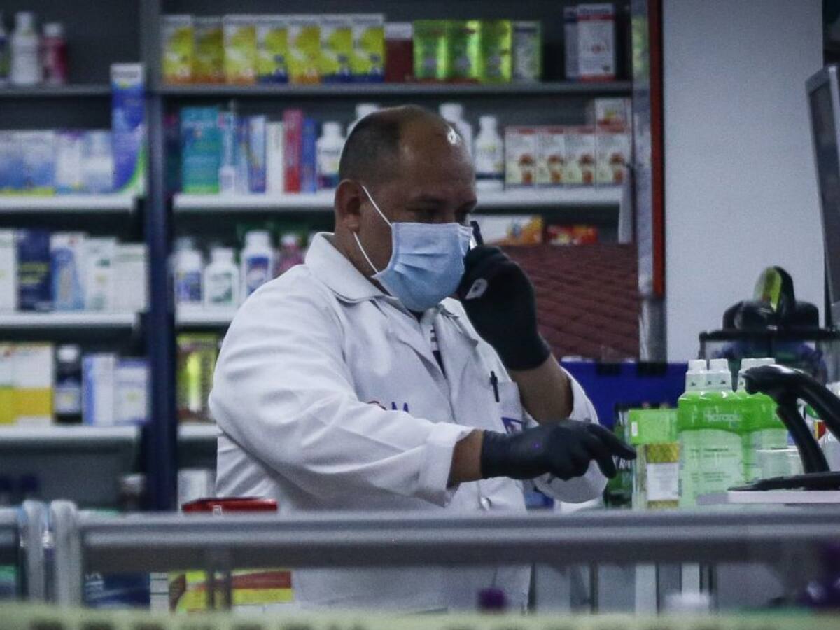 Millonaria multa a Lafrancol por exceder precios de medicamentos