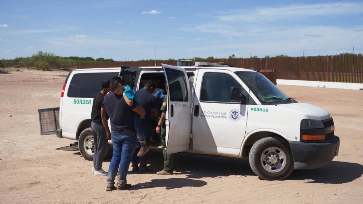 Disminuyó la cifra de cruces irregulares de colombianos en EE.UU. en junio
