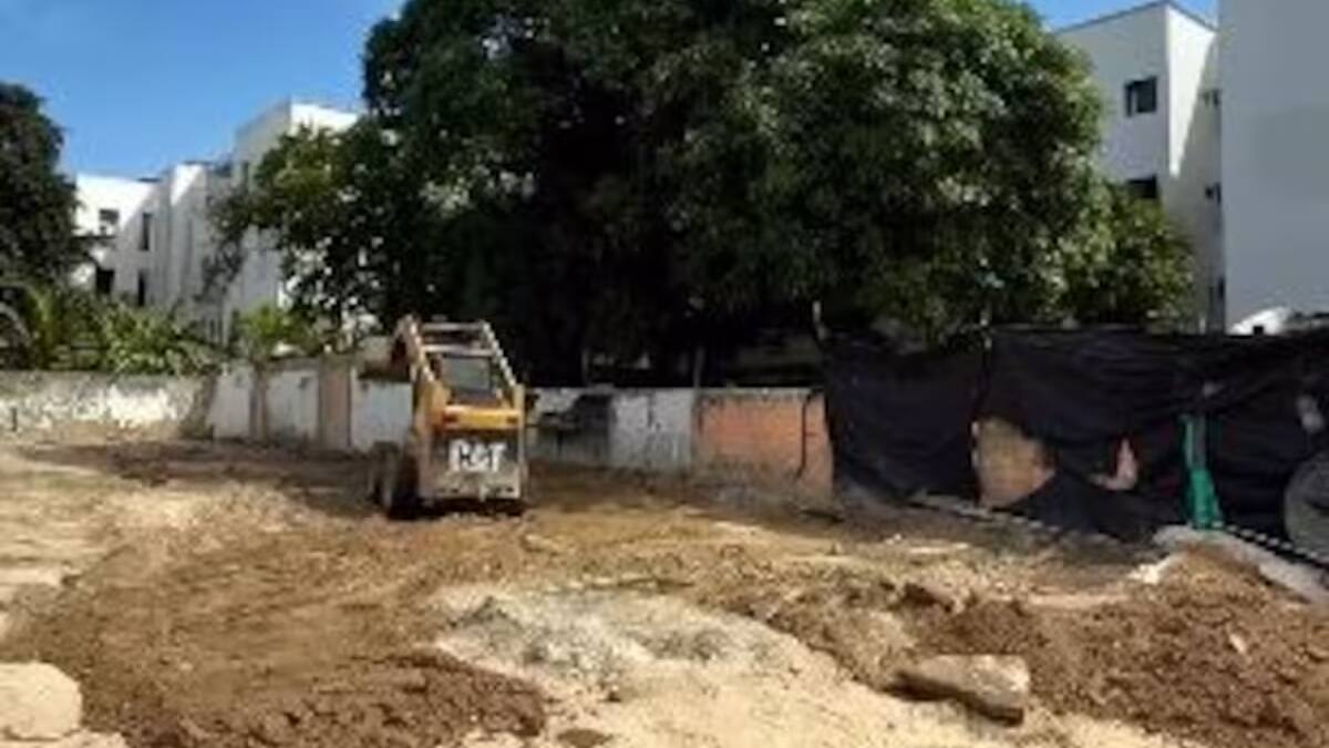 Obrero murió en construcción del barrio Crespo tras quedar atrapado por un alud de tierra