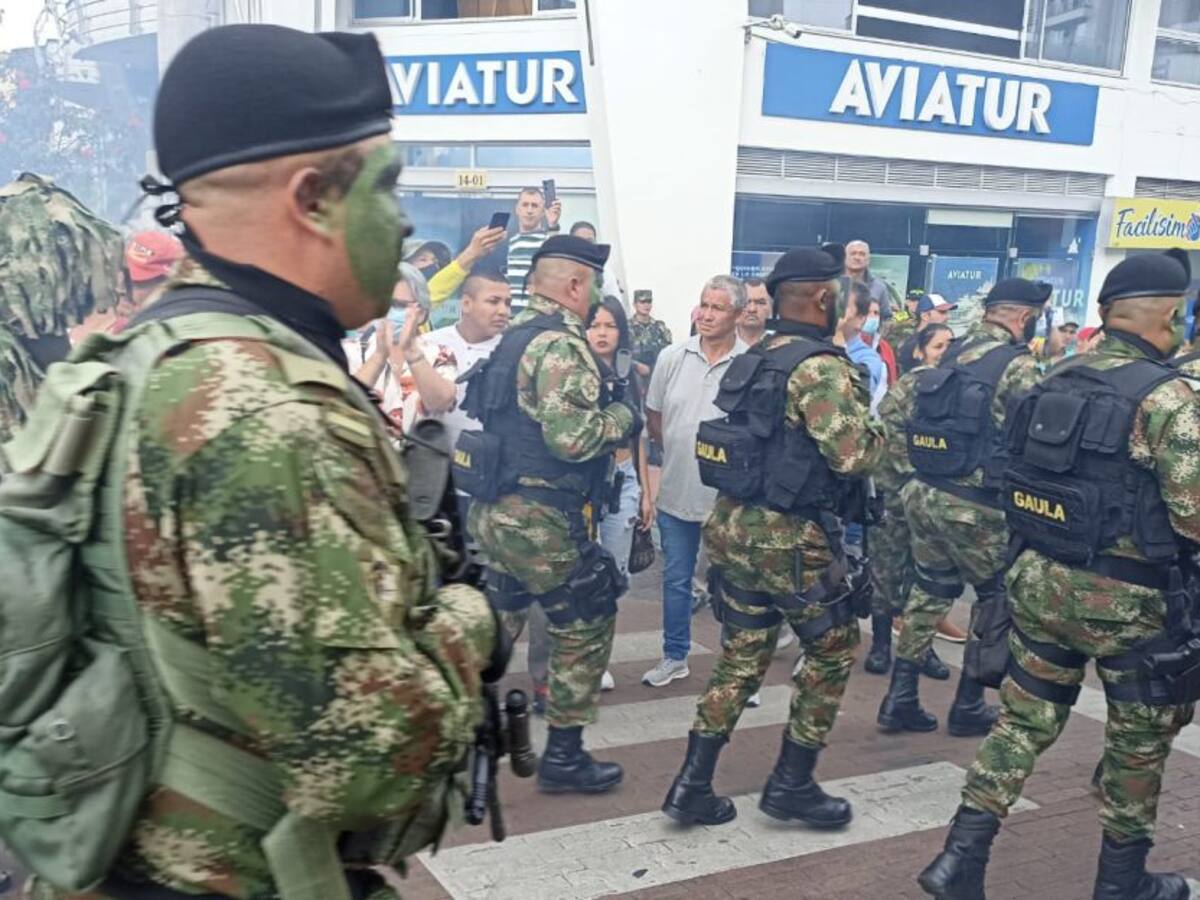 En el eje cafetero, 2 capturados por extorsión y secuestro exprés: Ejército