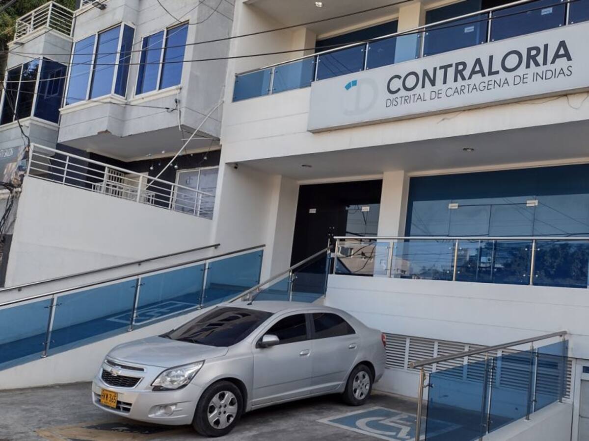 Empleados de Contraloría denuncian millonario déficit y amenazan con paro