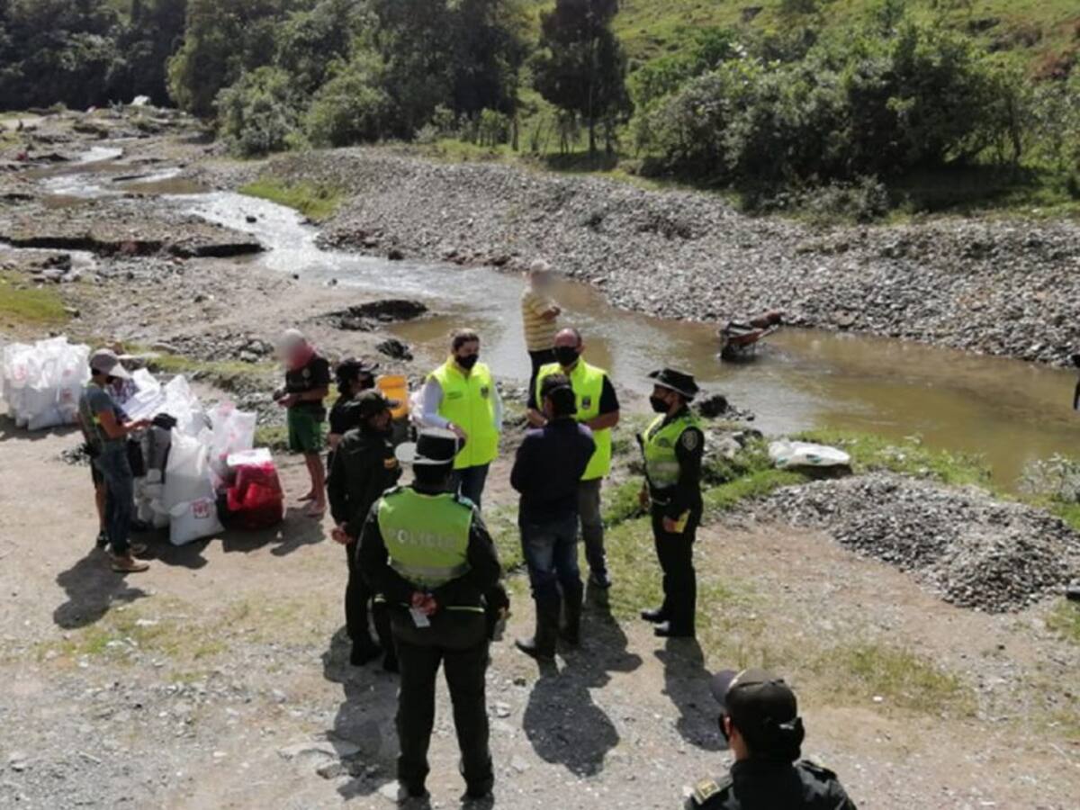 Capturan 4 personas por extracción de material de arrastre en Río Blanco