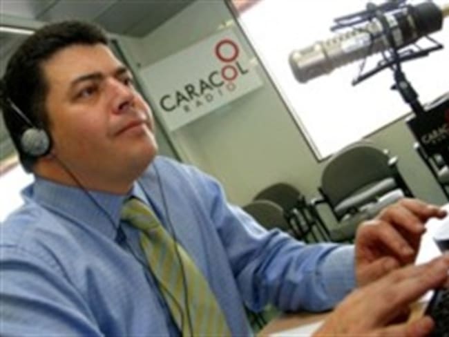 Gustavo Gómez, de Caracol Radio, el Periodista del Año