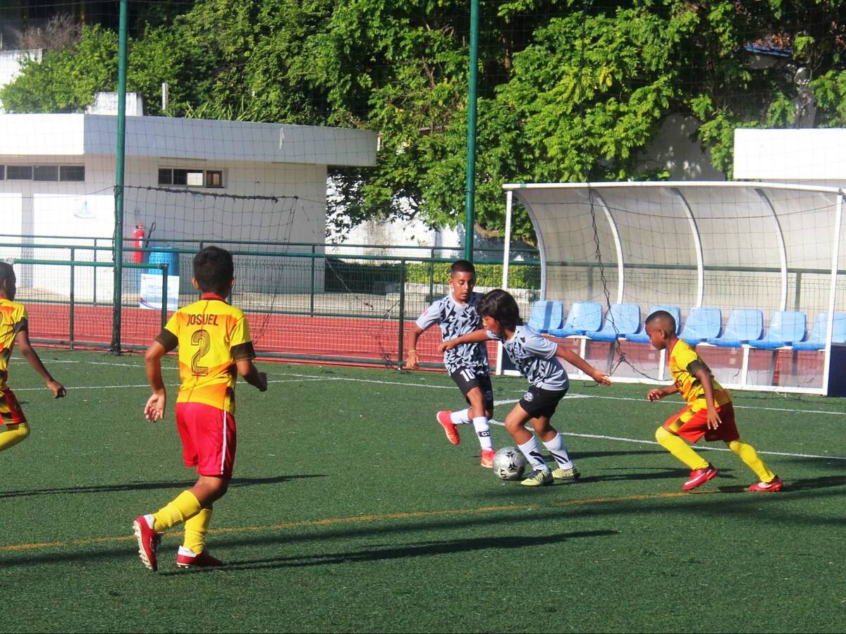 Inicia el IX Mundialito de Fútbol Cartagena de Indias