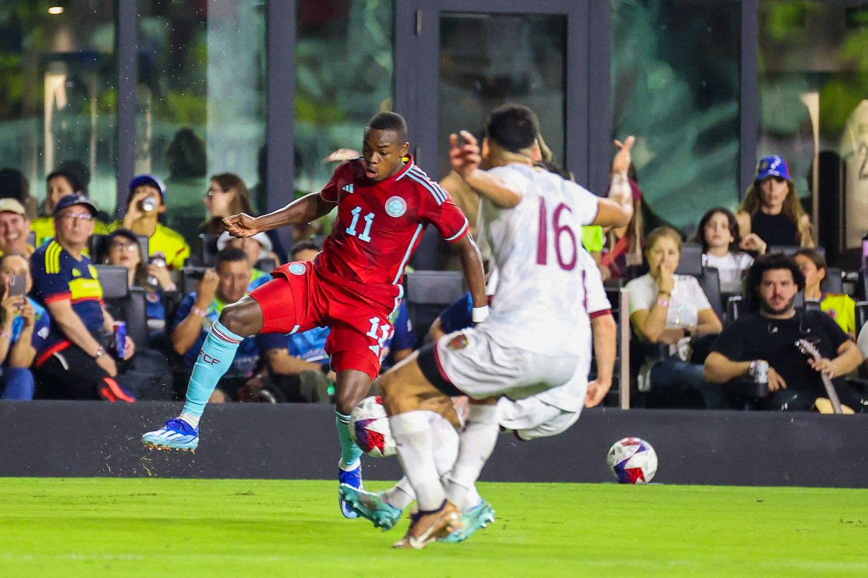 Carlos Andrés Gómez en el amistoso de Colombia y Venezuela. (Photo by Chris Arjoon / AFP) (Photo by CHRIS ARJOON/AFP via Getty Images)