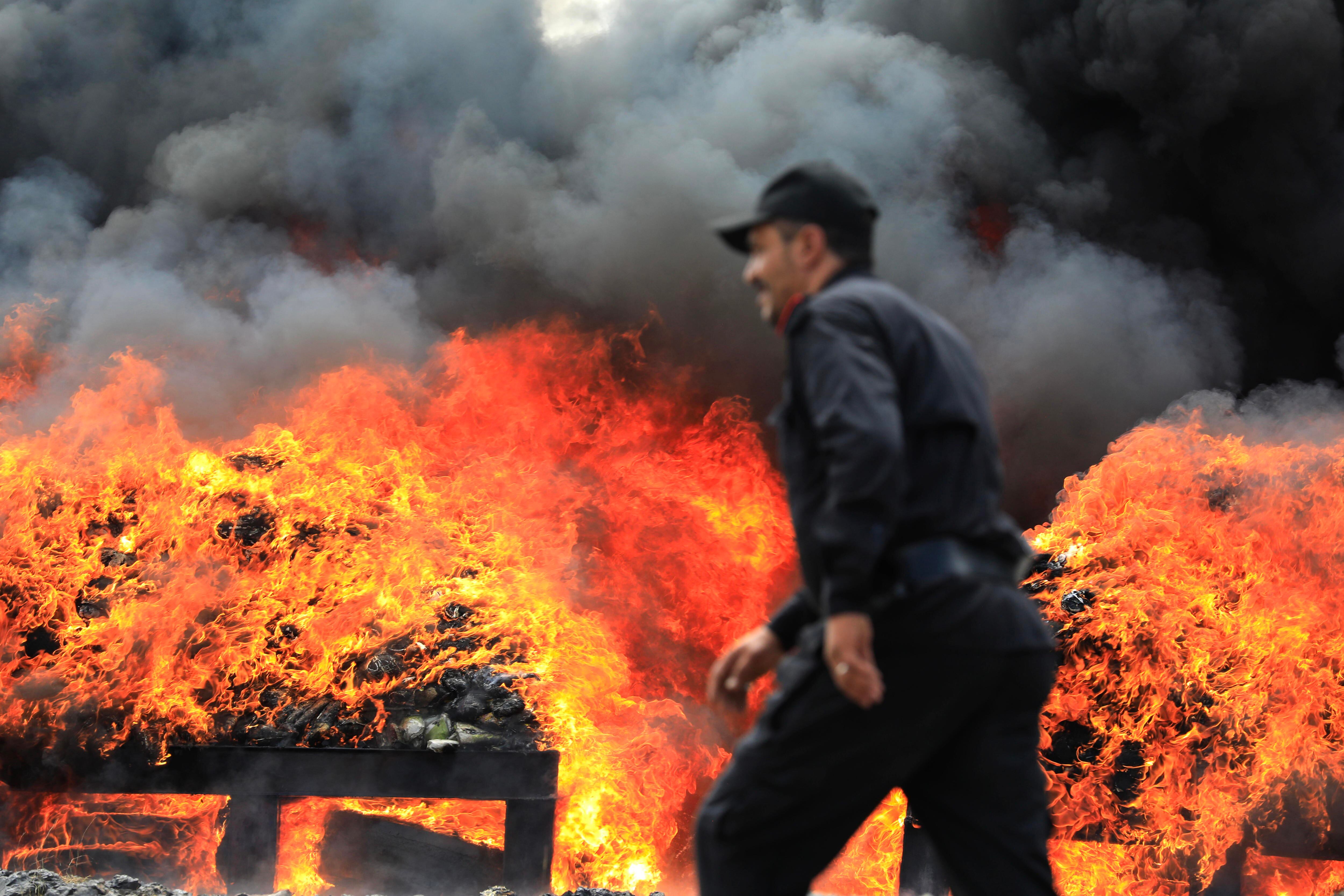 Ataque israelí a la ciudad portuaria Hodeida, en Yemen deja 80 heridos con quemaduras graves. ( Foto: EFE )