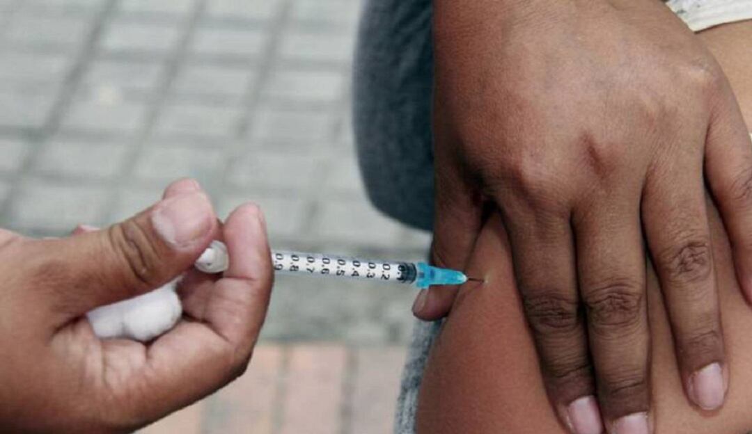 Contingencia por vacunación contra el COVID-19 