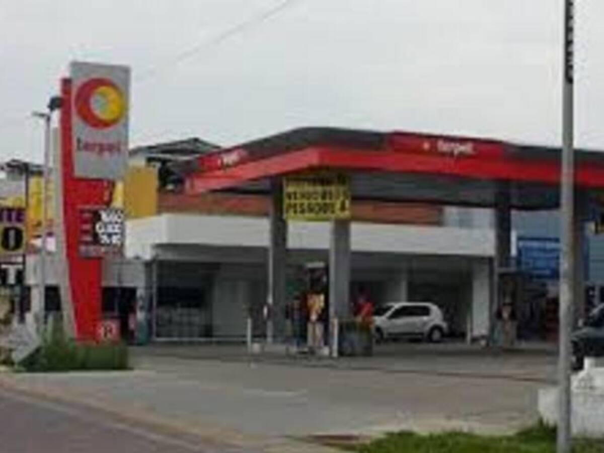 Distribuidores de combustible reportan pérdidas por el Día del No Carro