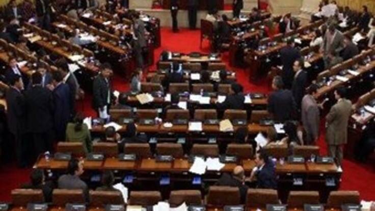 Conservadores se levantan de la mesa de discusión del estatuto de seguridad