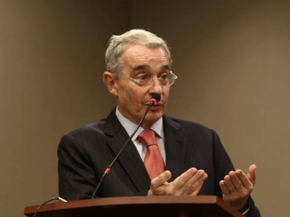 Uribe pidió a congresistas rechazar proyecto de educación sexual en I.E públicas