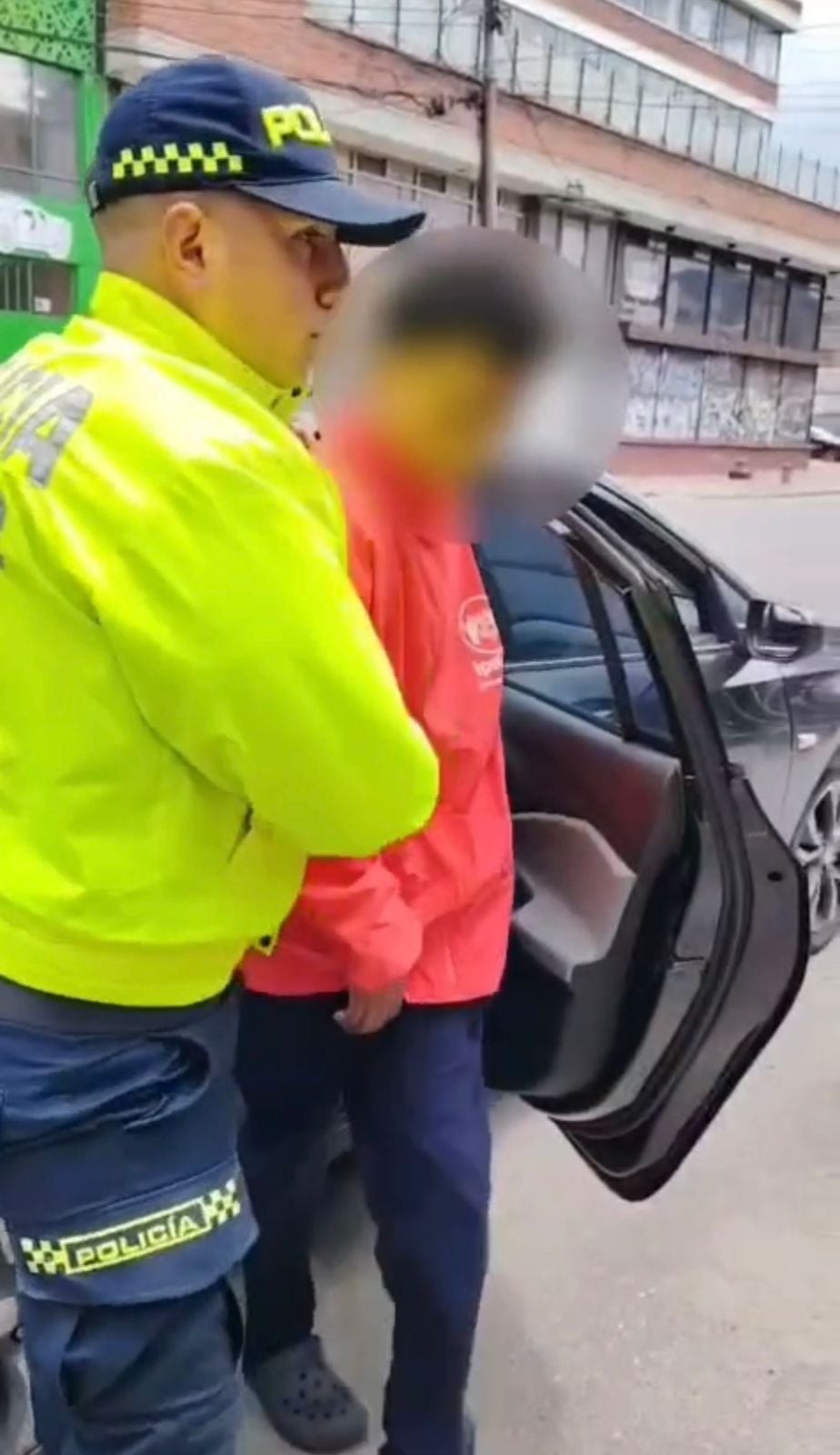 Adolescente habría asesinado a una menor de 16 años en Bogotá fue aprehendido. Foto: Policía