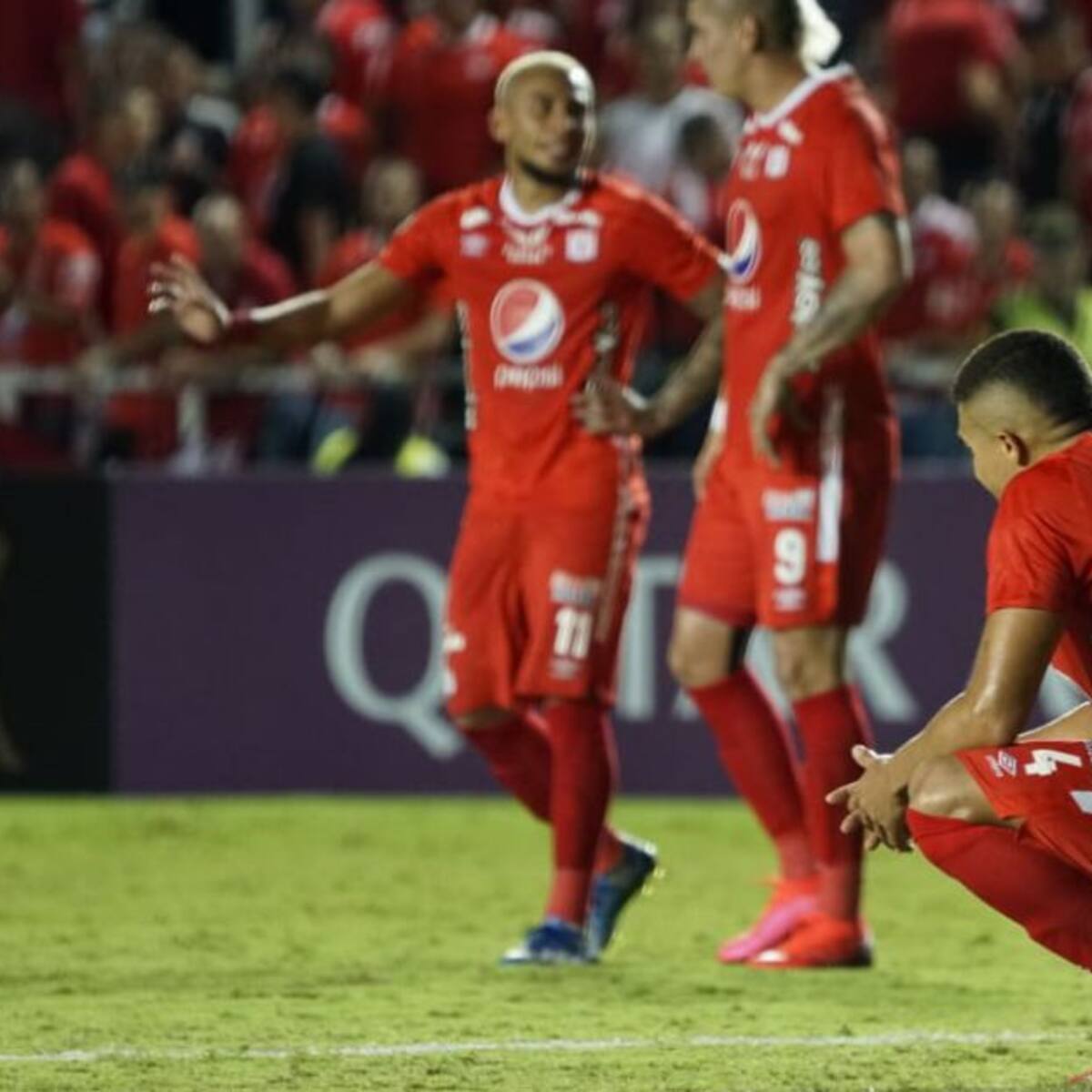 América recibe a la U. Católica en duelo de necesitados