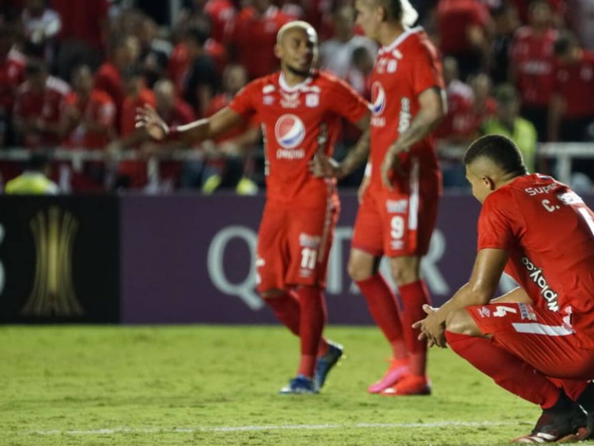 América recibe a la U. Católica en duelo de necesitados