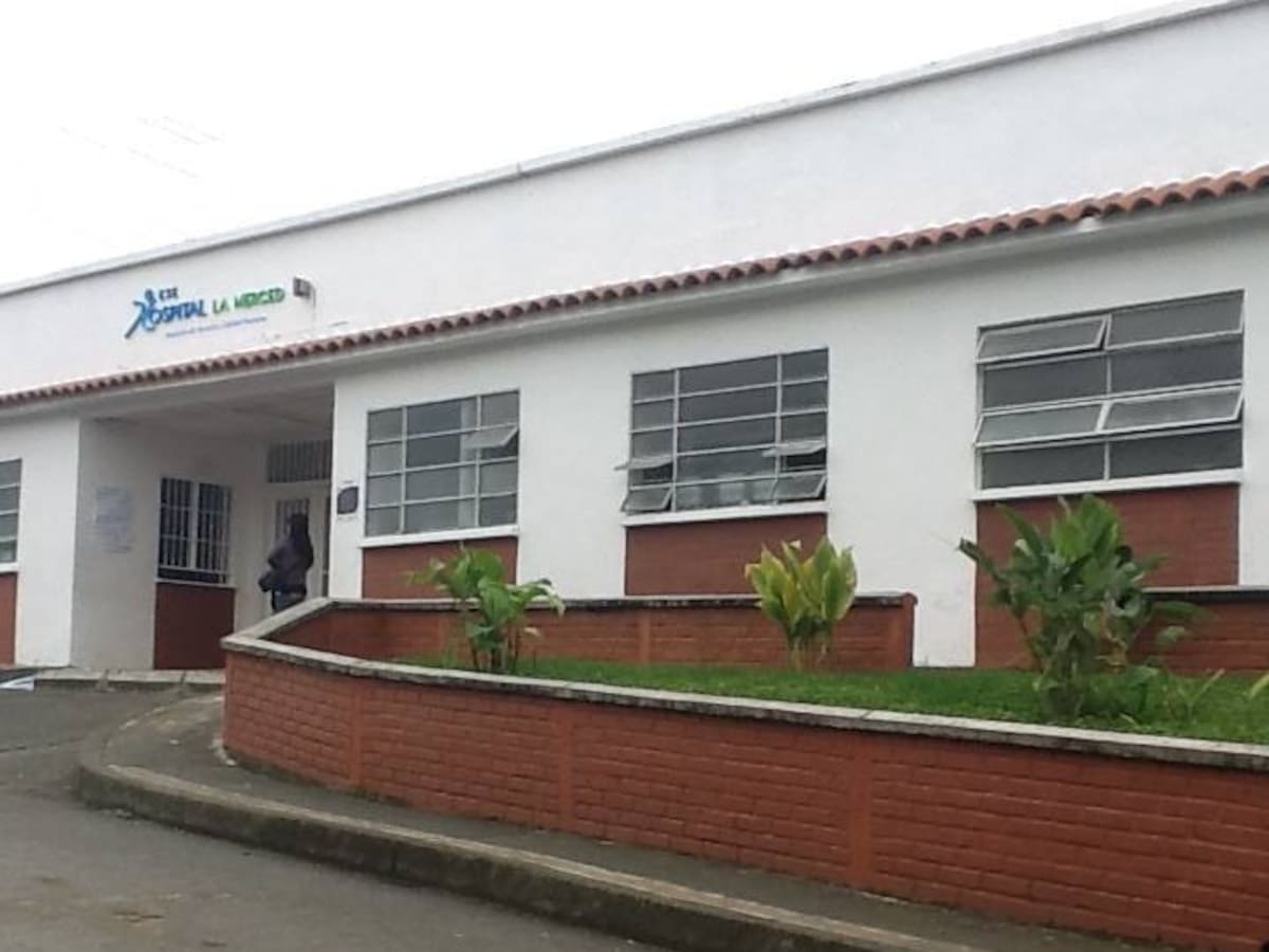Hospital en La Merced (Caldas) suspende atención a usuarios de FOMAG por falta de contratación