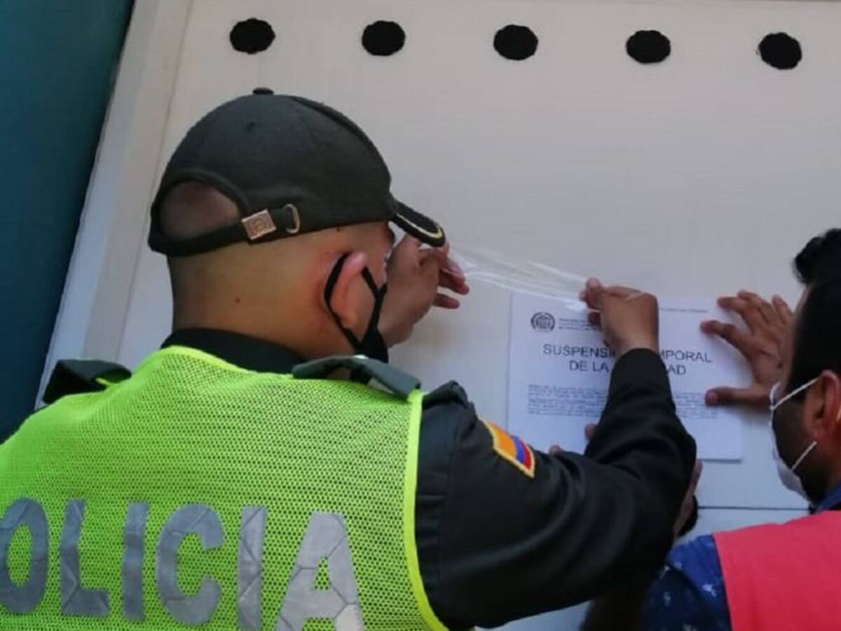 80 personas realizaban fiesta clandestina en Cartagena con licor y drogas