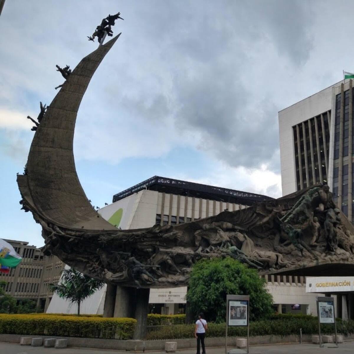 Hallazgos fiscales de Contraloría involucran el Central Park, Savia y Hospital San Rafael