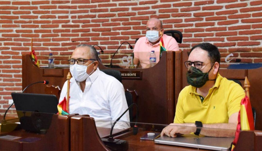 Jefes de la unidad de contratación del Distrito y entes descentralizados presentaron informe 