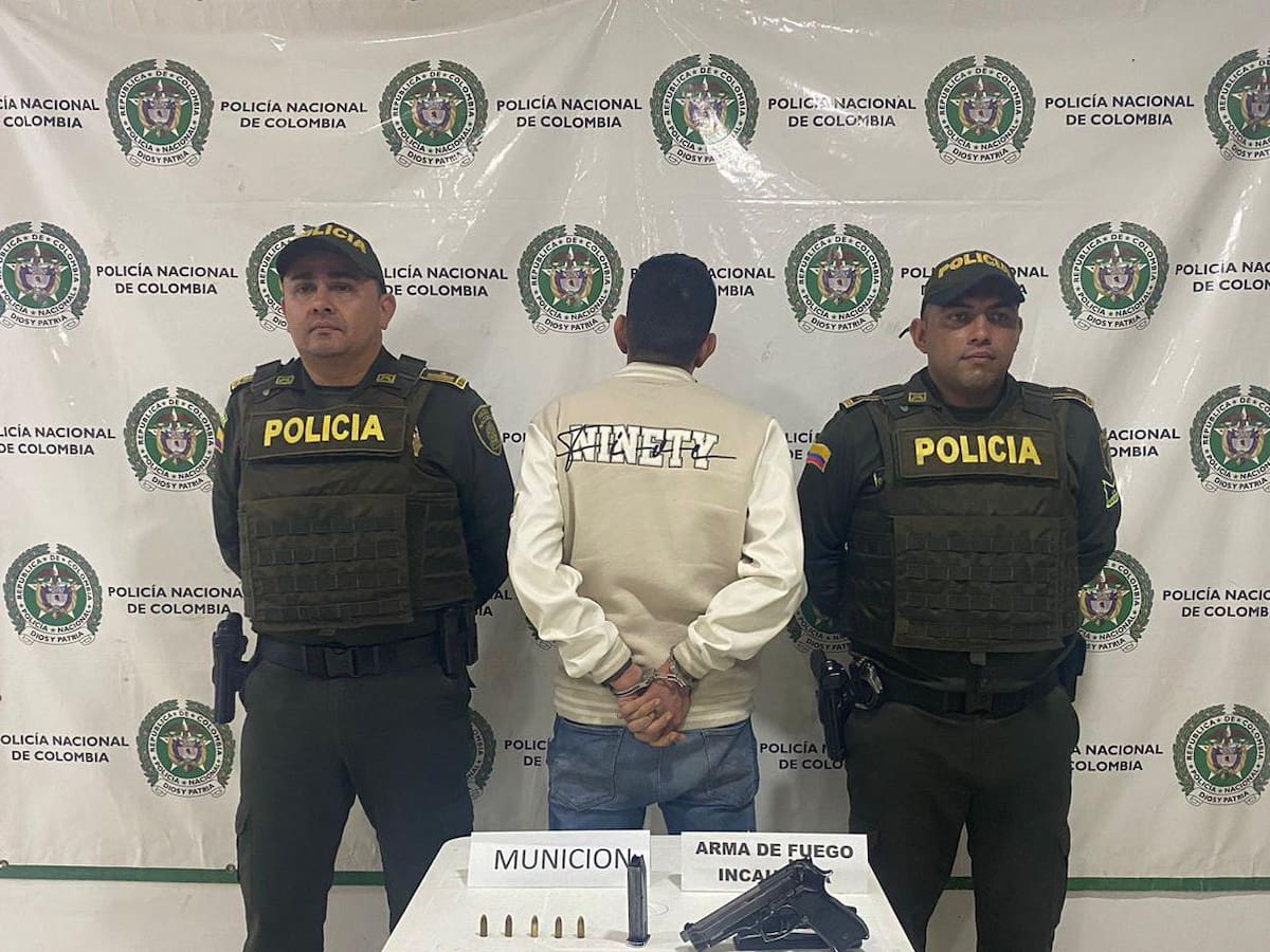 Capturan un hombre armado cuando caminaba por las calles del municipio de Guadalupe