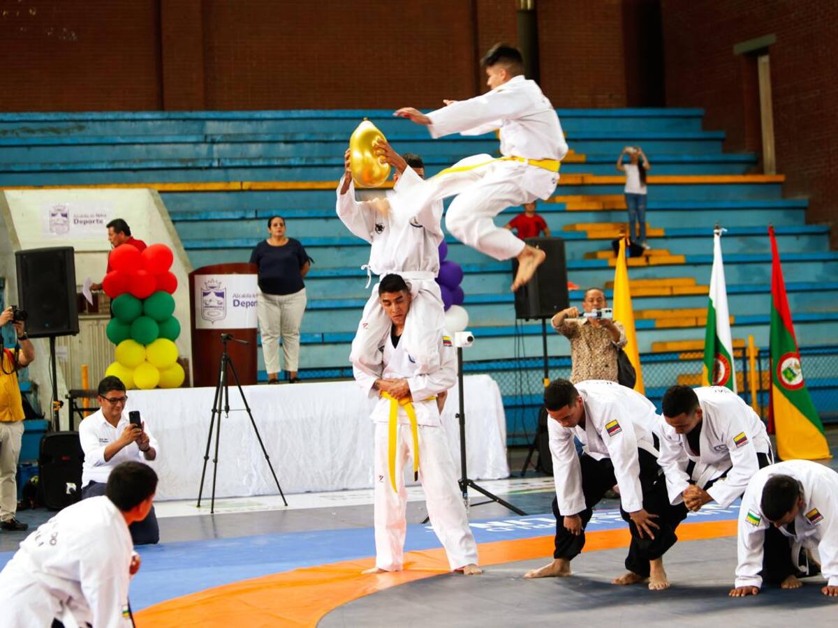 Arrancó oficialmente Campeonato Nacional de Lucha en el Huila
