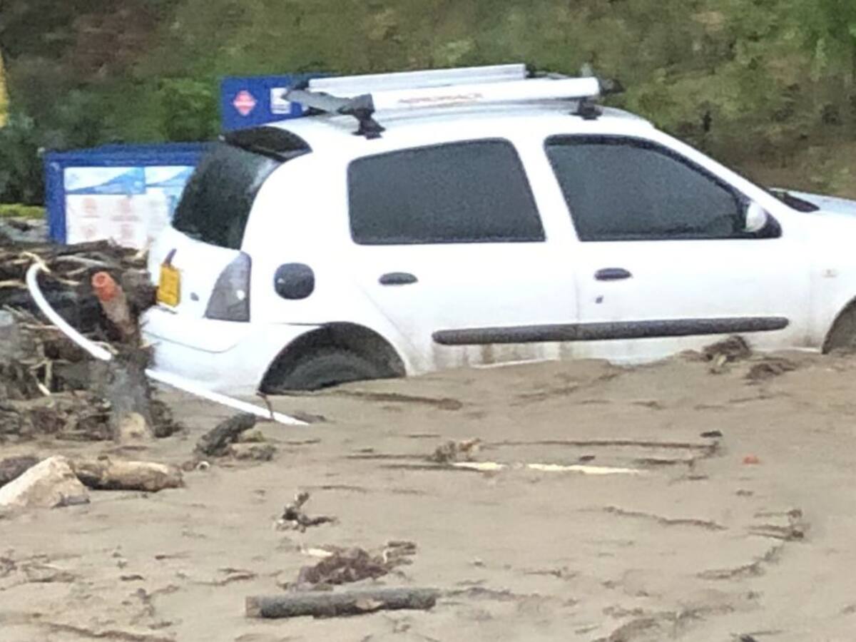 VIDEO: Así amanece la vía entre Curos y San Gil