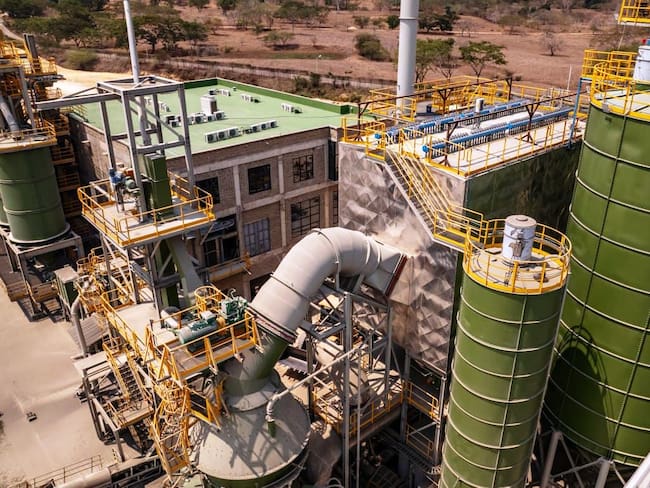 Cemento País consolida su liderazgo con el lanzamiento del Cemento Estructural de 42.5 kilos