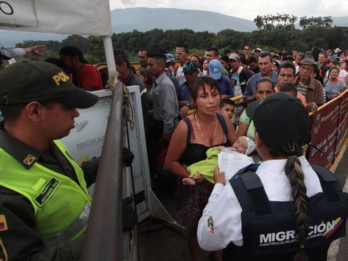 Autoridades venezolanas ordenan cierre de frontera por elecciones presidenciales