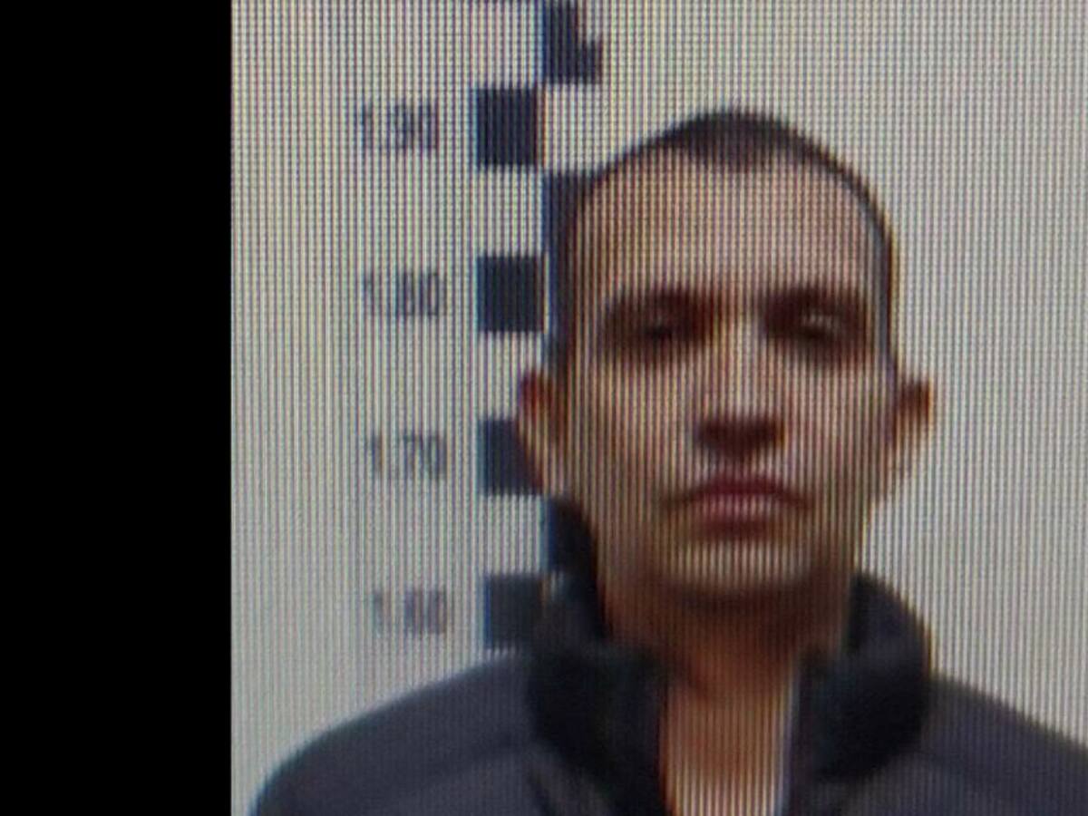 La imagen de Emilio Tapia tras ser reseñado en La Picota