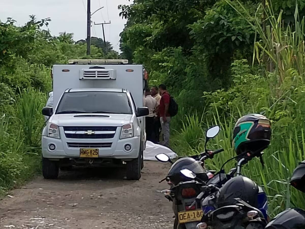 Encontraron dos cuerpos sin vida con impactos de bala en una trocha de Mamonal