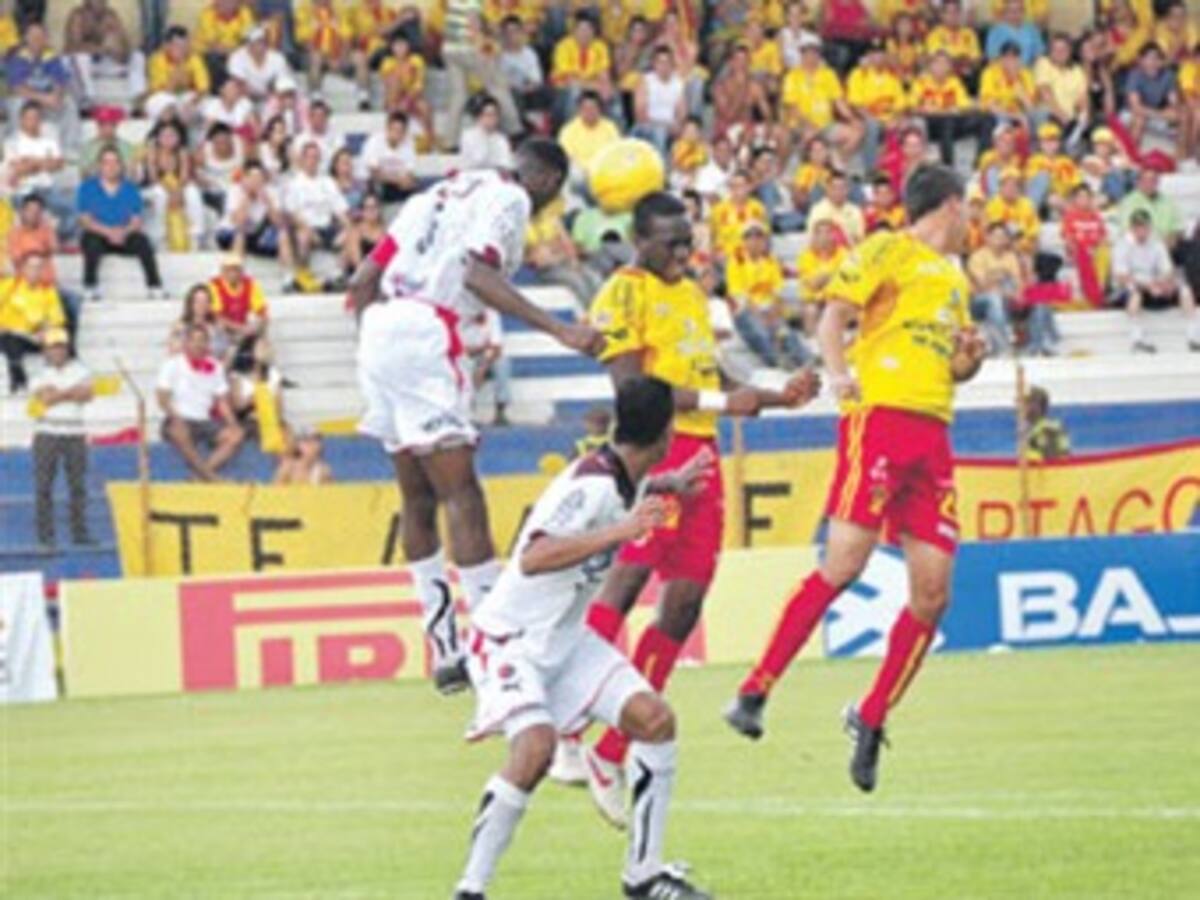 Cúcuta, Santa Fe y Once Caldas líderes. Ariel Carreño marcó el gol más rápido en la historia del fútbol colombiano
