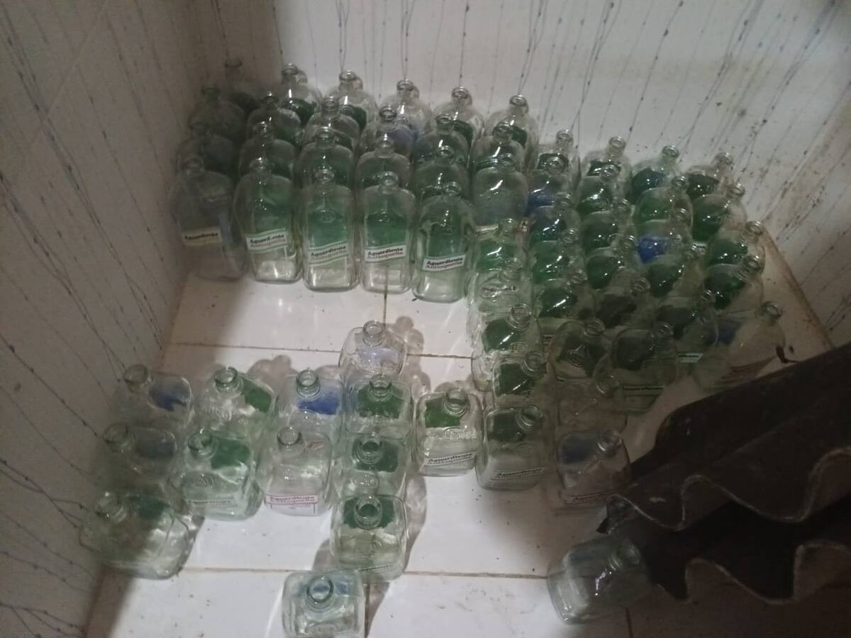 La Policía del Atlántico desmanteló fábrica de licor adulterado
