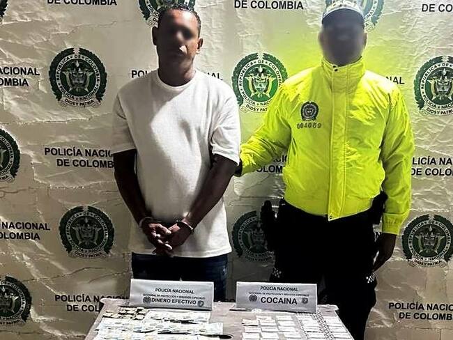 Capturado por comercializar alucinógenos a domicilio en un vehículo