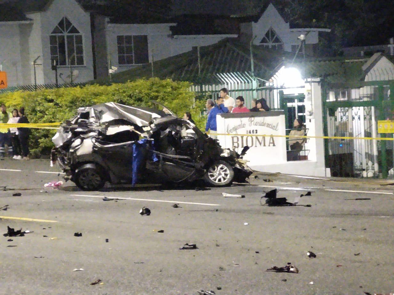 Siniestro vial variante sur en Calarcá, Quindío. Foto: Cortesía Reporteros de la línea/ Harvey Rivera